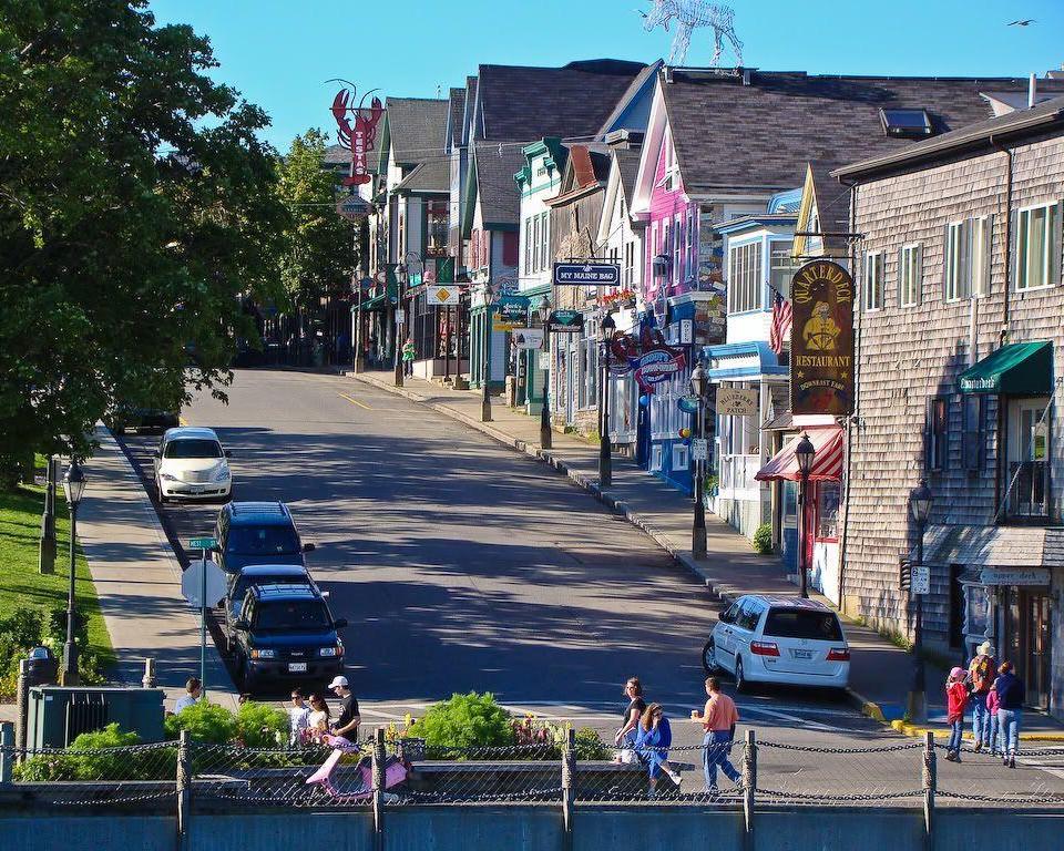 Bar Harbor Manor